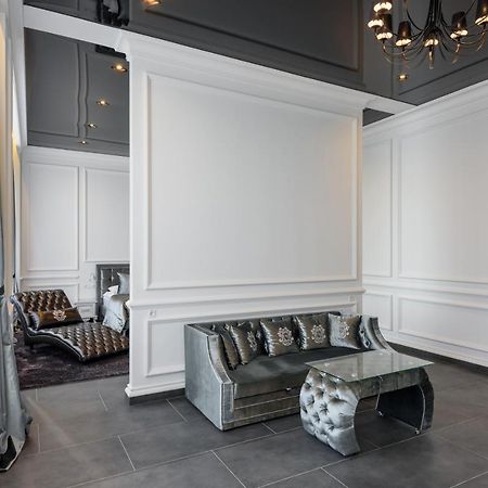 Grand Royal Hotel Чернивци Екстериор снимка