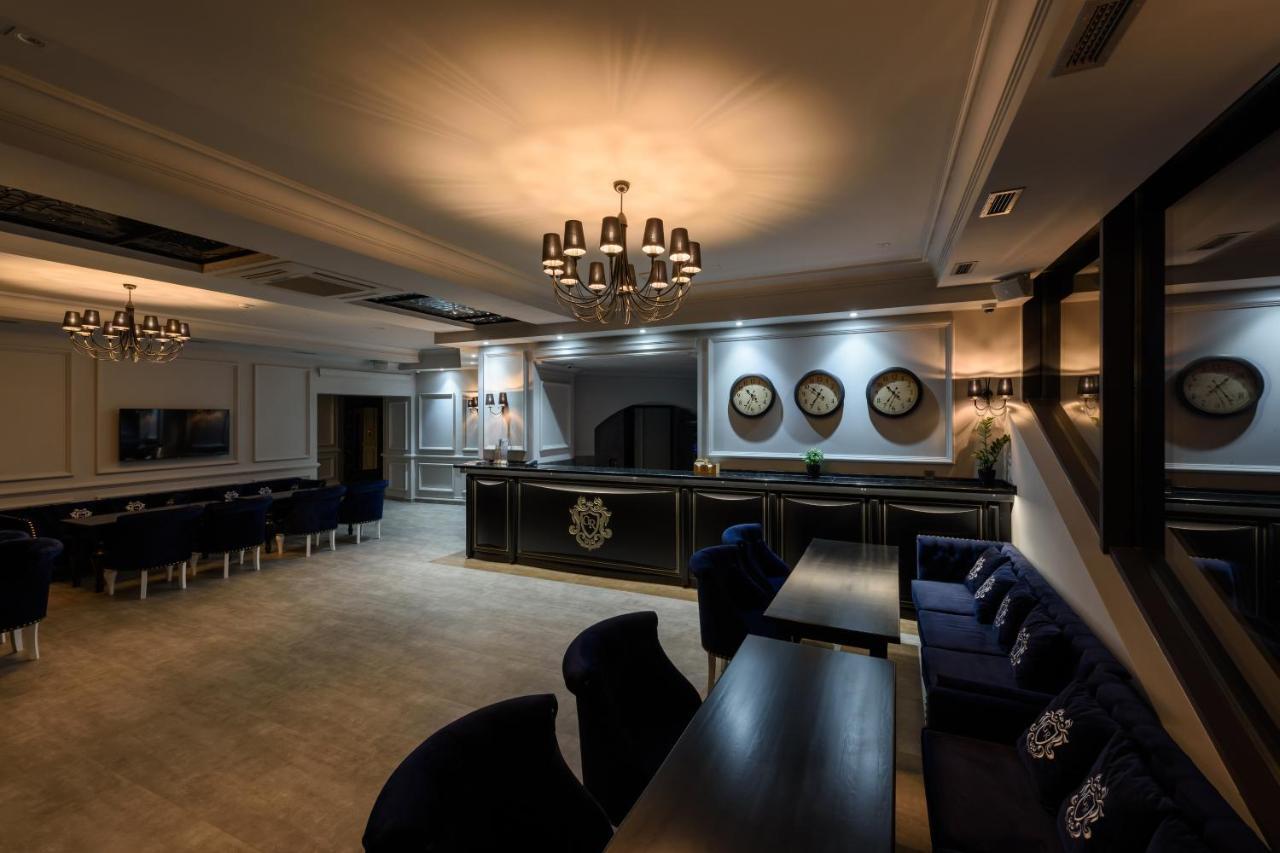 Grand Royal Hotel Чернивци Екстериор снимка