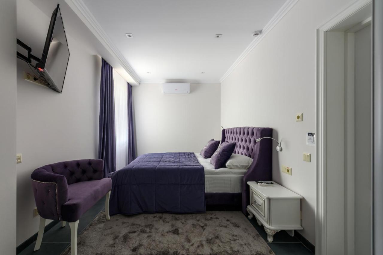 Grand Royal Hotel Чернивци Екстериор снимка