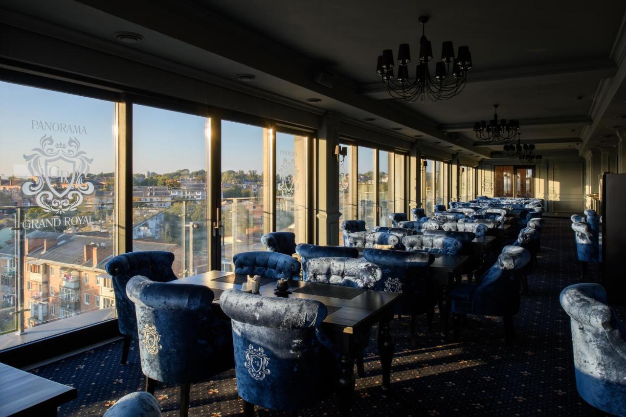 Grand Royal Hotel Чернивци Екстериор снимка