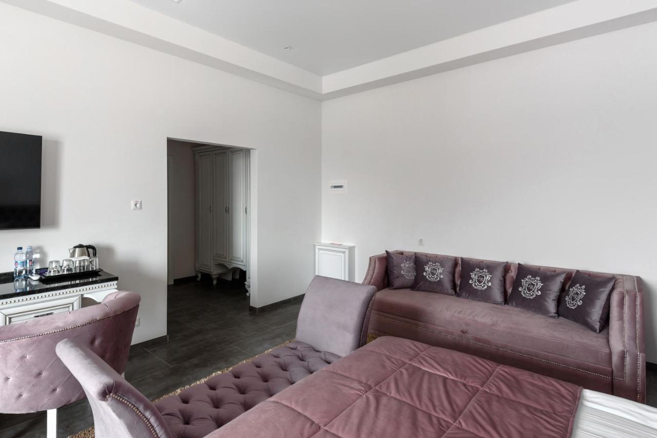 Grand Royal Hotel Чернивци Екстериор снимка