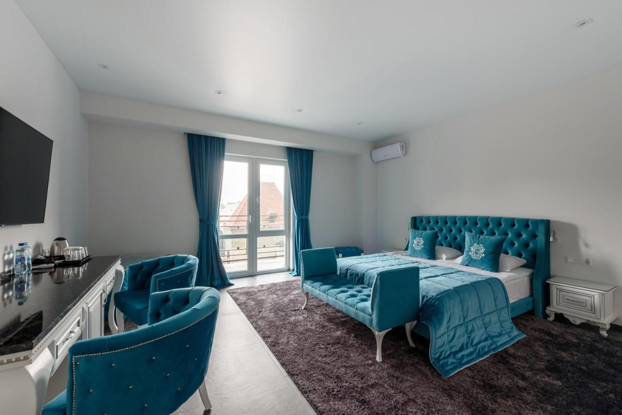 Grand Royal Hotel Чернивци Екстериор снимка